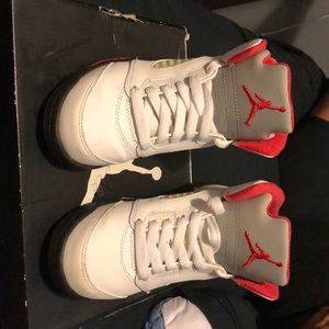 Jordans 5 retro (ps) size: 1.5